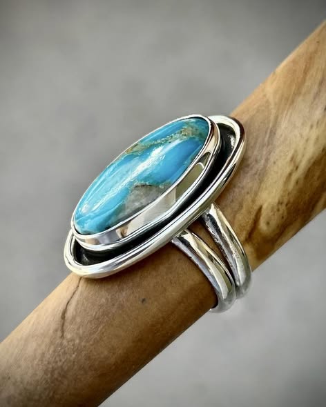 Sleeping Beauty turquoise ring view 3